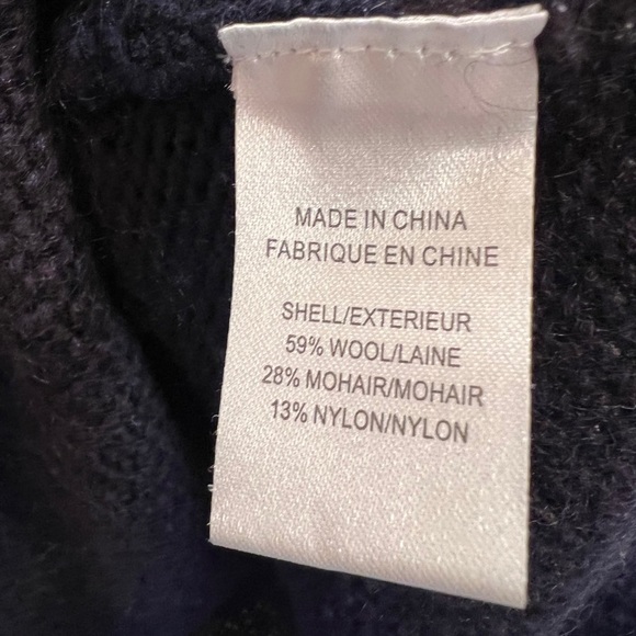 Vintage Vince Striped Sweater with Shoulder Detail - Picture 7 of 8